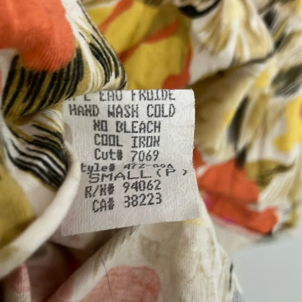 EUC Language Los Angeles Floral Lace Trim Cream Camisole Size Small - Picture 7 of 10